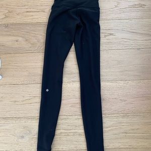 Reversible Black Lululemon Wunder Under Leggings Size 2